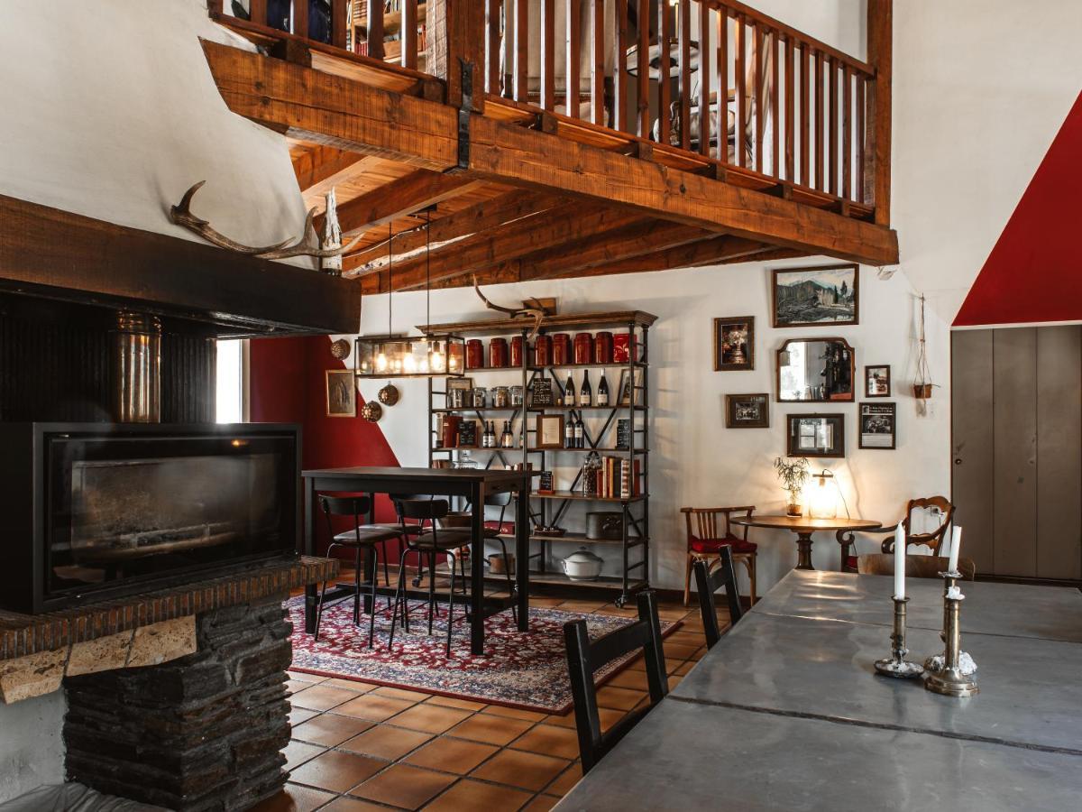 La Petite Auberge De Virginie Bédouès Екстериор снимка